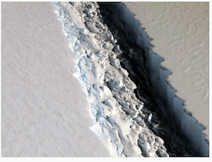 iceberg on the move - dpa iceberg on the move - dpa